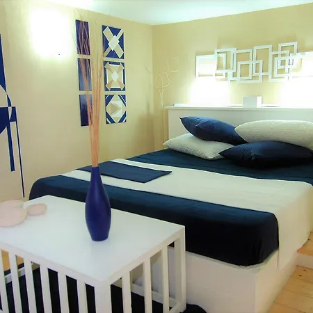 Virna House A