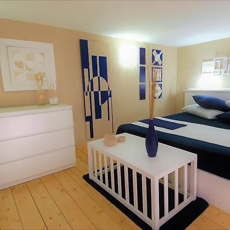 Virna House A